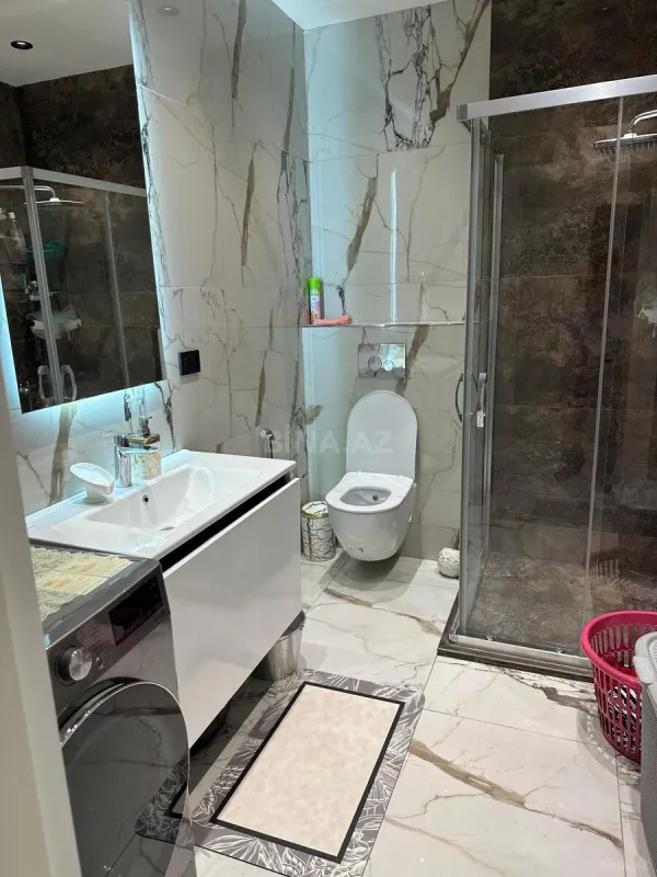Satılır 3 otaqlı mənzil 140 m²