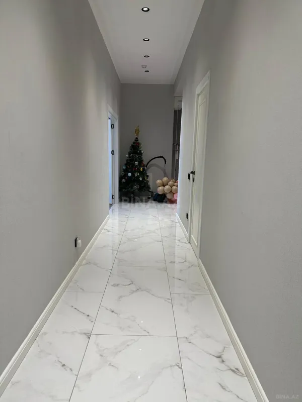 Satılır 3 otaqlı mənzil 140 m²