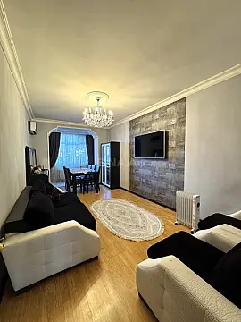 Satılır 2 otaqlı mənzil 70 m² — Bakı, Həzi Aslanov qəs. 2 otaq 70.00 m²