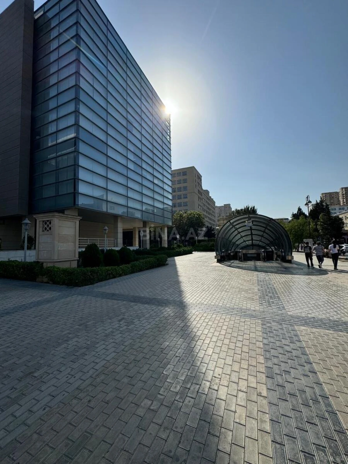 Satılır 6 otaqlı mənzil 190 m²