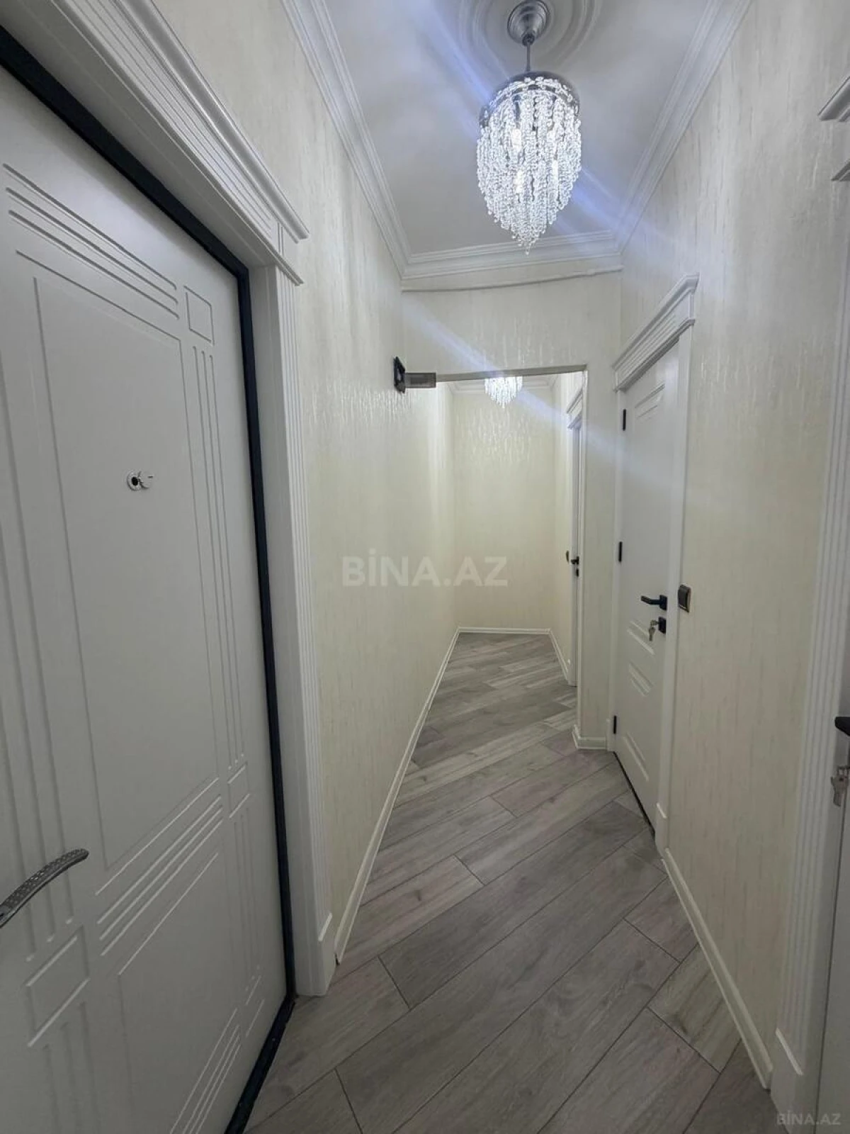 Satılır 2 otaqlı mənzil 60 m²