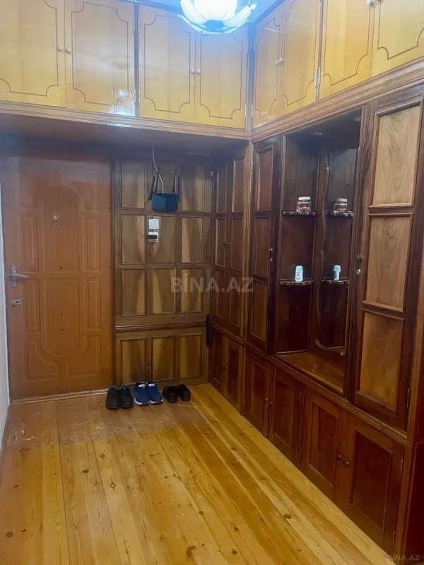 Satılır 3 otaqlı mənzil 84 m²
