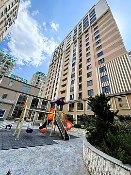 Satılır 2 otaqlı mənzil 80.7 m²