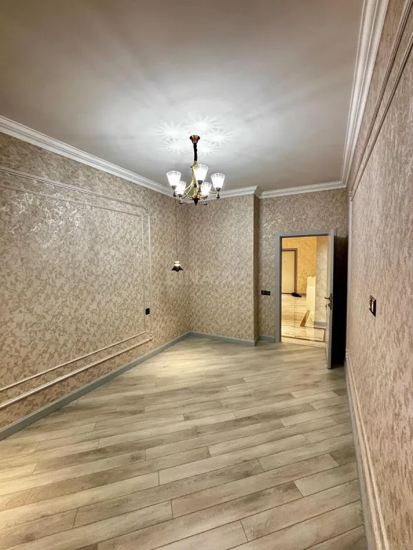 Satılır 2 otaqlı mənzil 80.7 m²