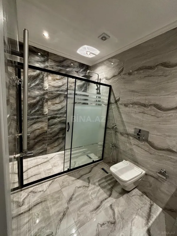 Satılır 2 otaqlı mənzil 80.7 m²