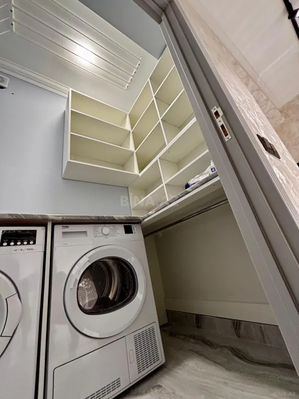 Satılır 2 otaqlı mənzil 80.7 m²