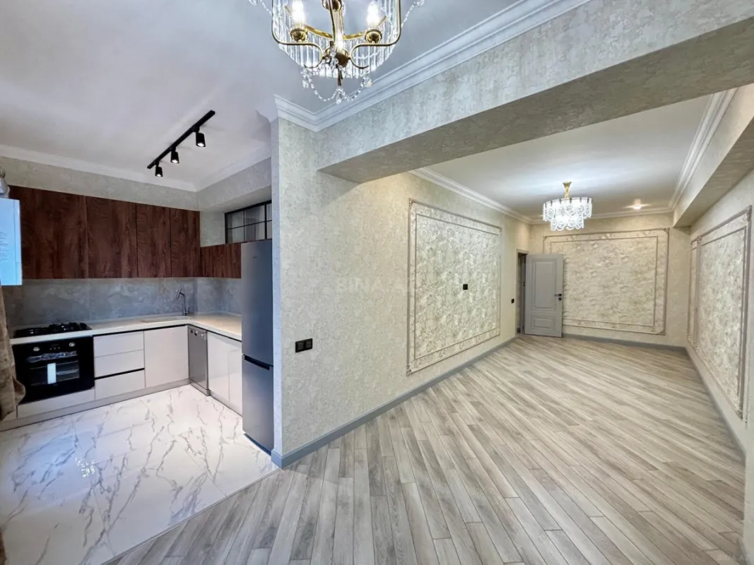 Satılır 2 otaqlı mənzil 80.7 m²