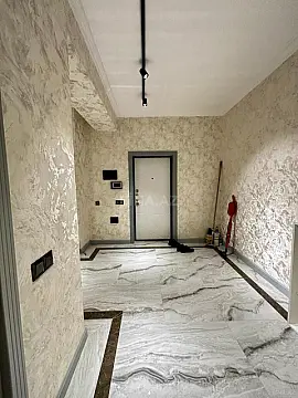 Satılır 2 otaqlı mənzil 80.7 m²