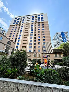 Satılır 2 otaqlı mənzil 80.7 m²