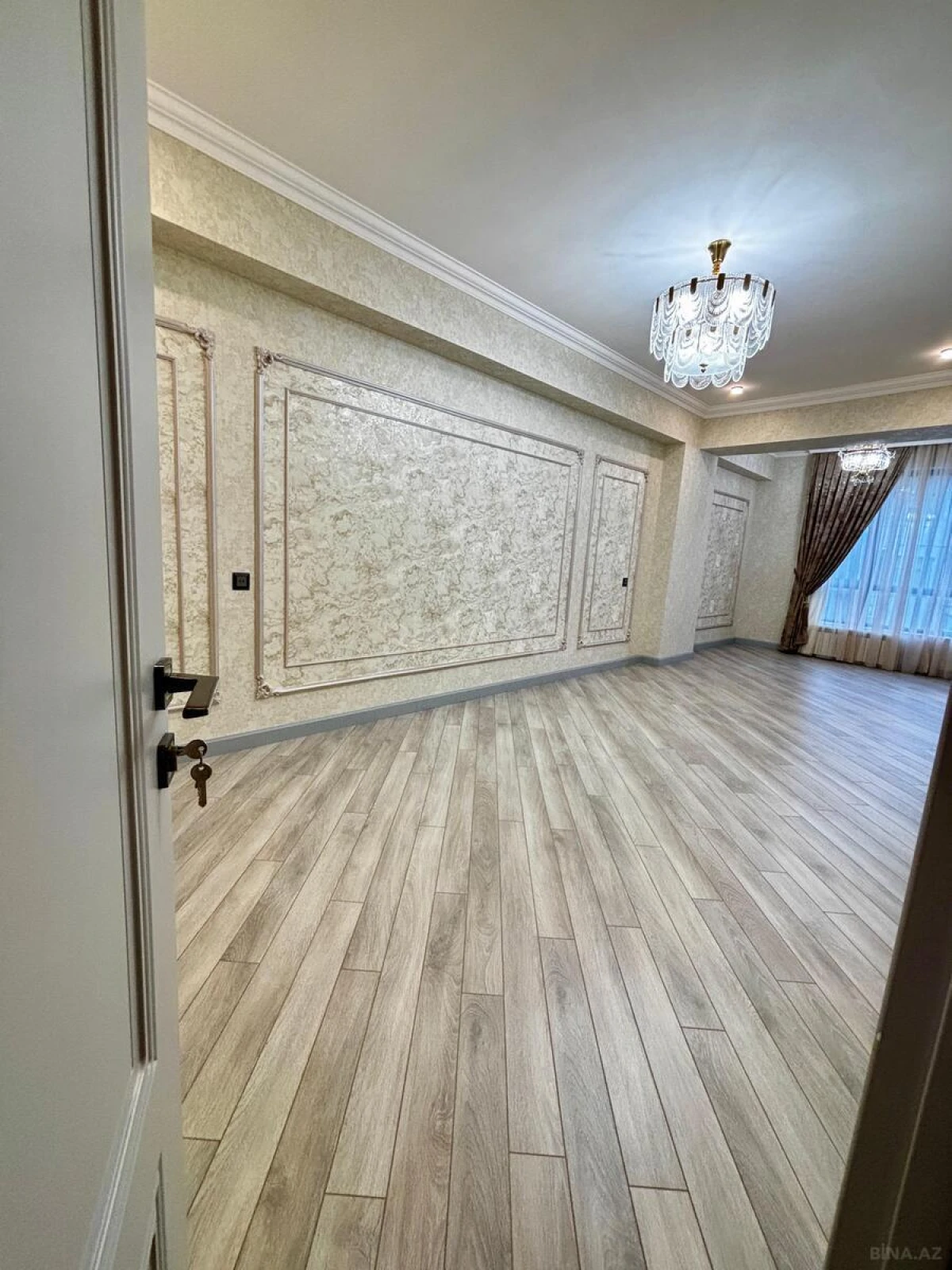 Satılır 2 otaqlı mənzil 80.7 m²