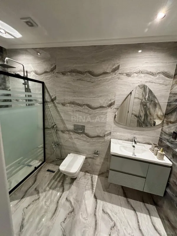 Satılır 2 otaqlı mənzil 80.7 m²