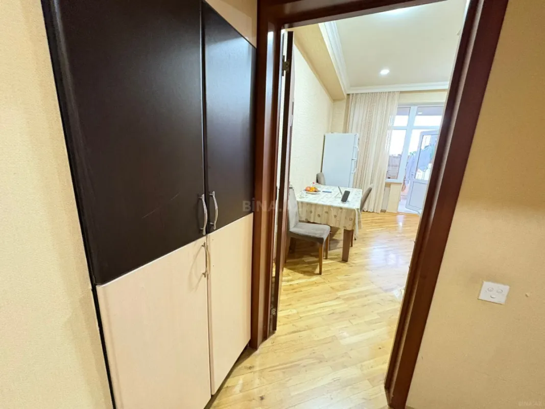 Satılır 3 otaqlı mənzil 102 m²