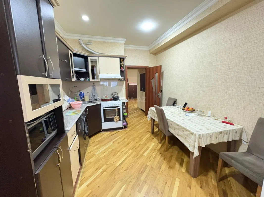 Satılır 3 otaqlı mənzil 102 m²