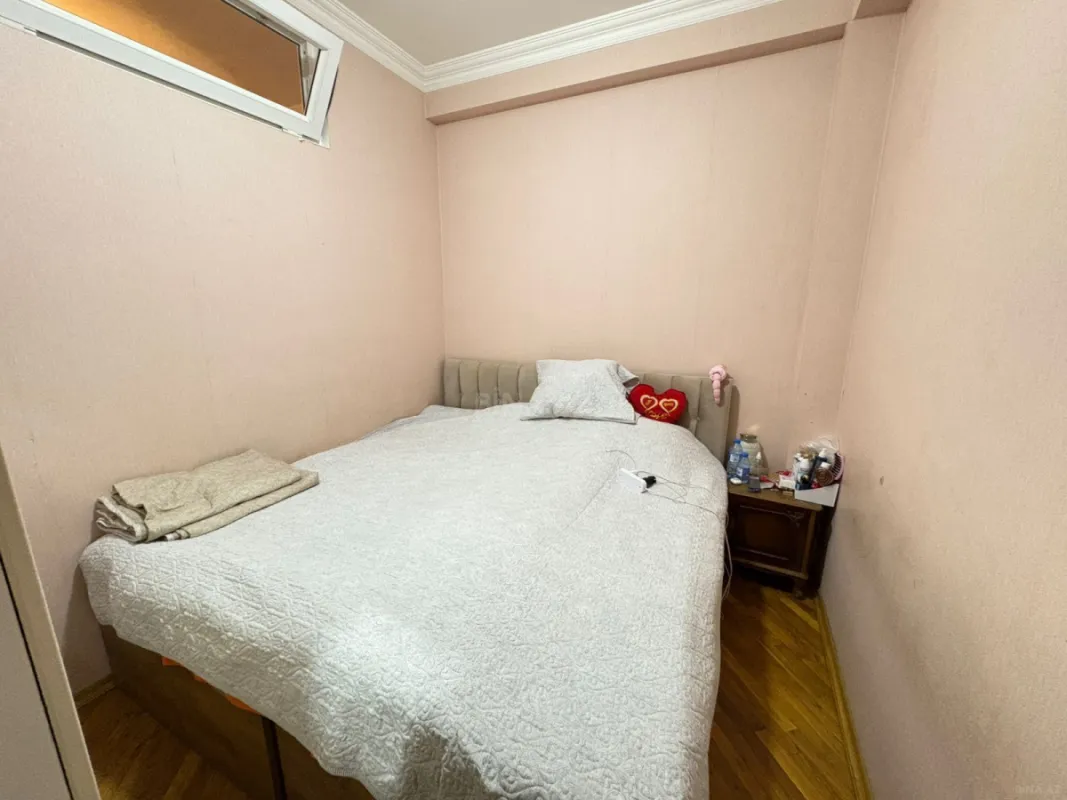 Satılır 3 otaqlı mənzil 102 m²