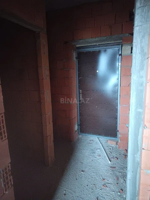 Satılır 1 otaqlı mənzil 42 m²