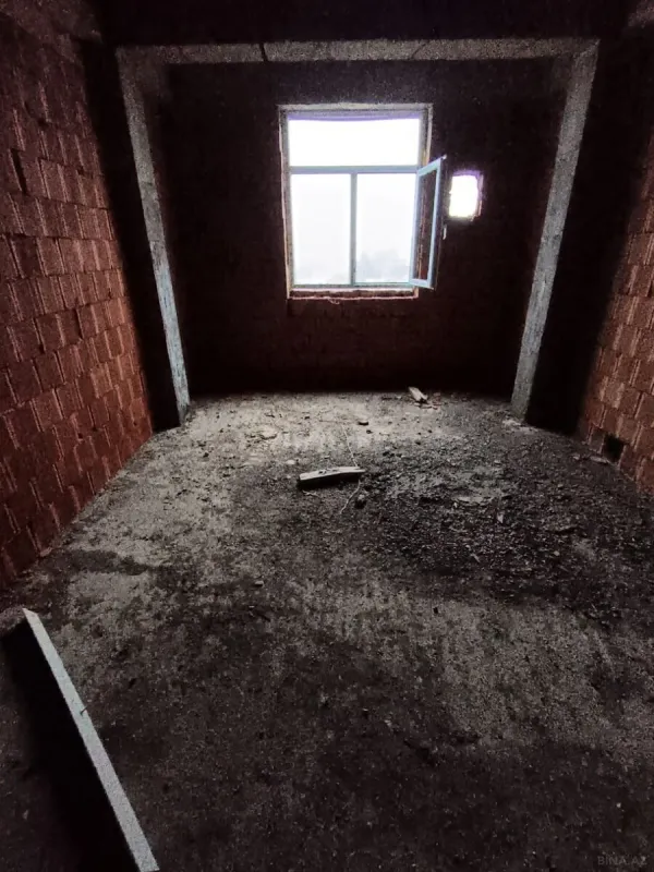 Satılır 1 otaqlı mənzil 42 m²