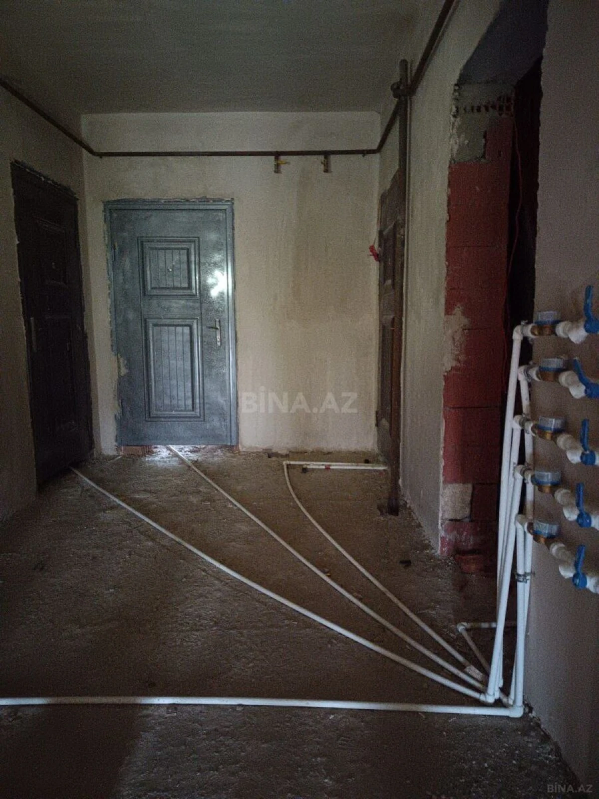 Satılır 1 otaqlı mənzil 42 m²