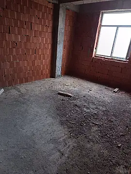 Satılır 1 otaqlı mənzil 42 m²