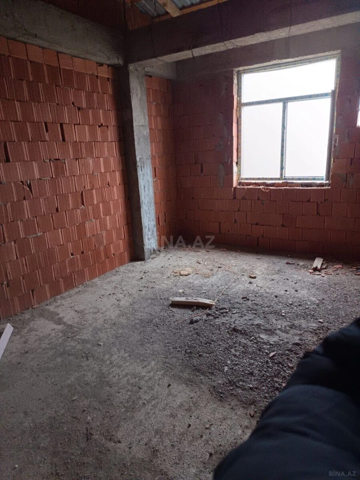 Satılır 1 otaqlı mənzil 42 m²