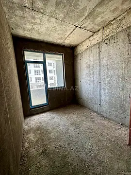 Satılır 4 otaqlı mənzil 181 m²