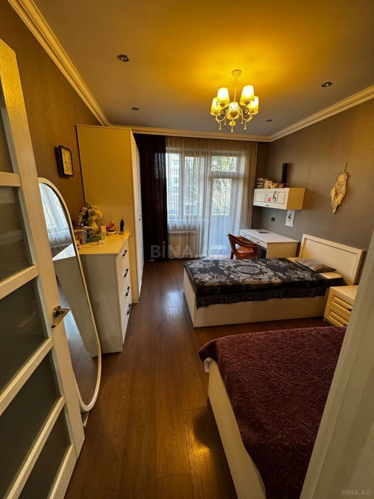 Satılır 5 otaqlı mənzil 120 m²