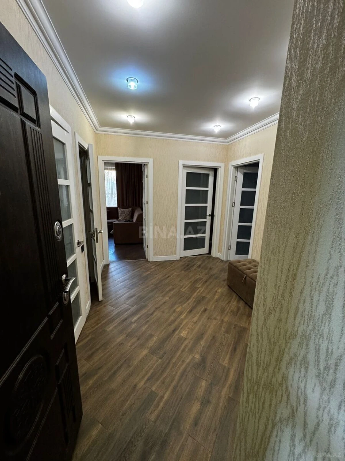 Satılır 5 otaqlı mənzil 120 m²