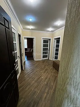 Satılır 5 otaqlı mənzil 120 m²