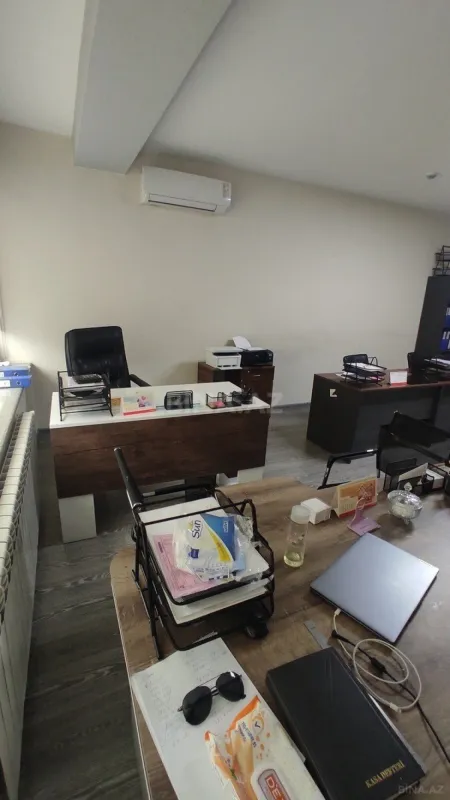 Kirayə verilir 1 otaqlı ofis 40 m²