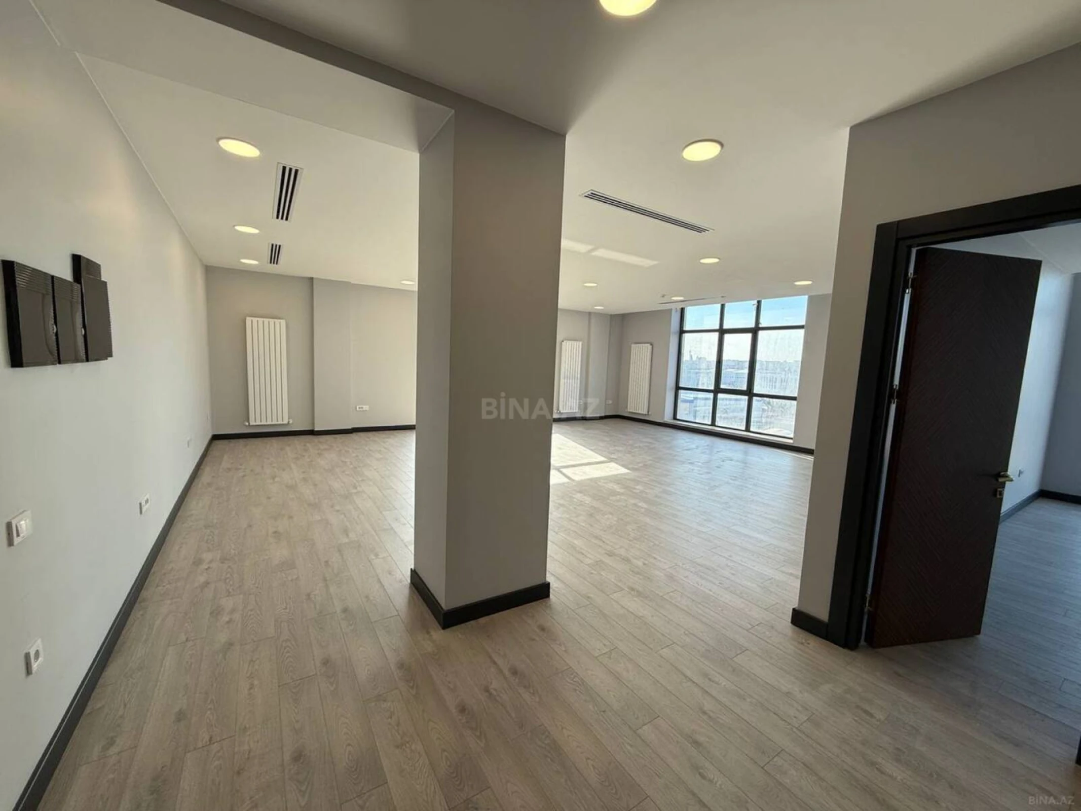 Kirayə verilir 2 otaqlı ofis 78 m²