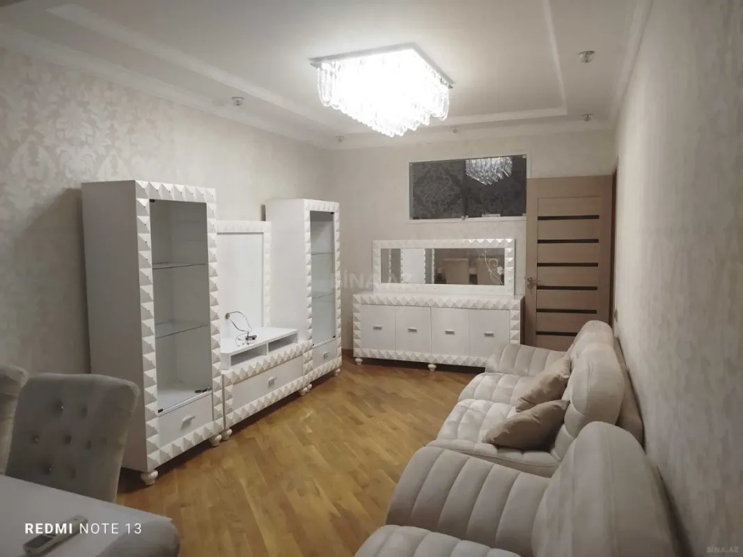 Satılır 3 otaqlı mənzil 95 m²