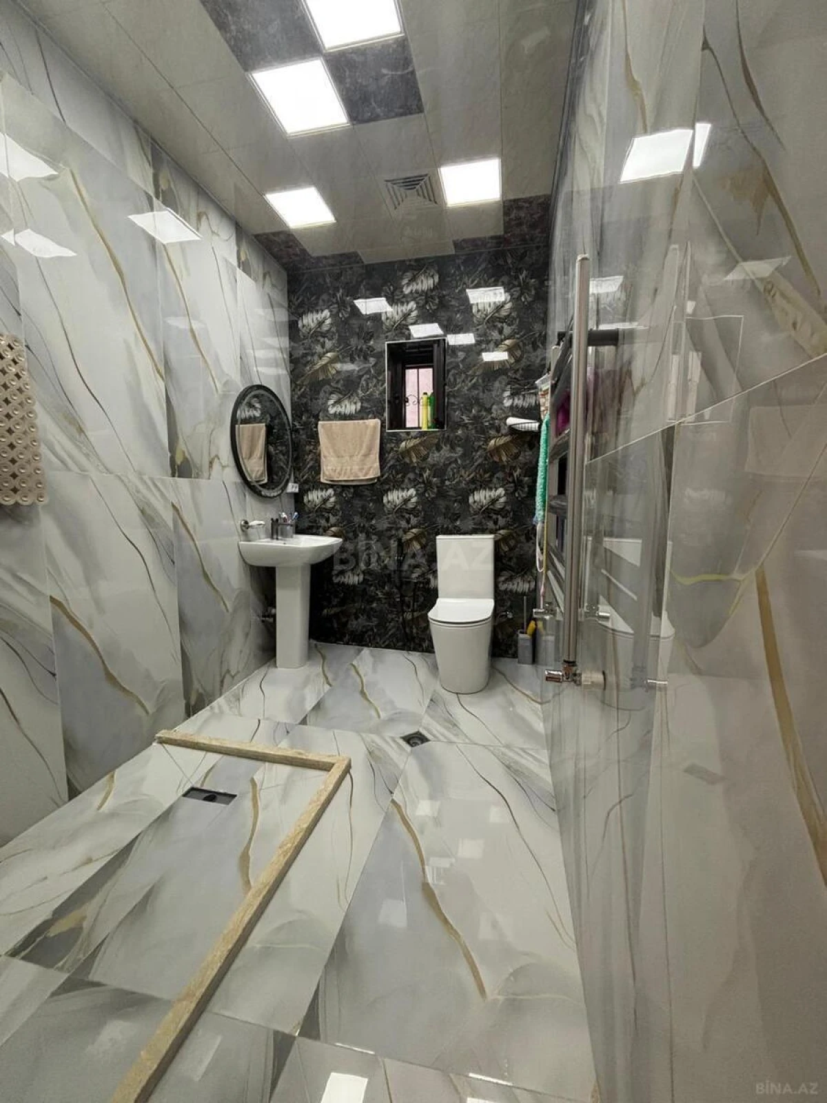 Satılır 6 otaqlı həyət evi 226 m²