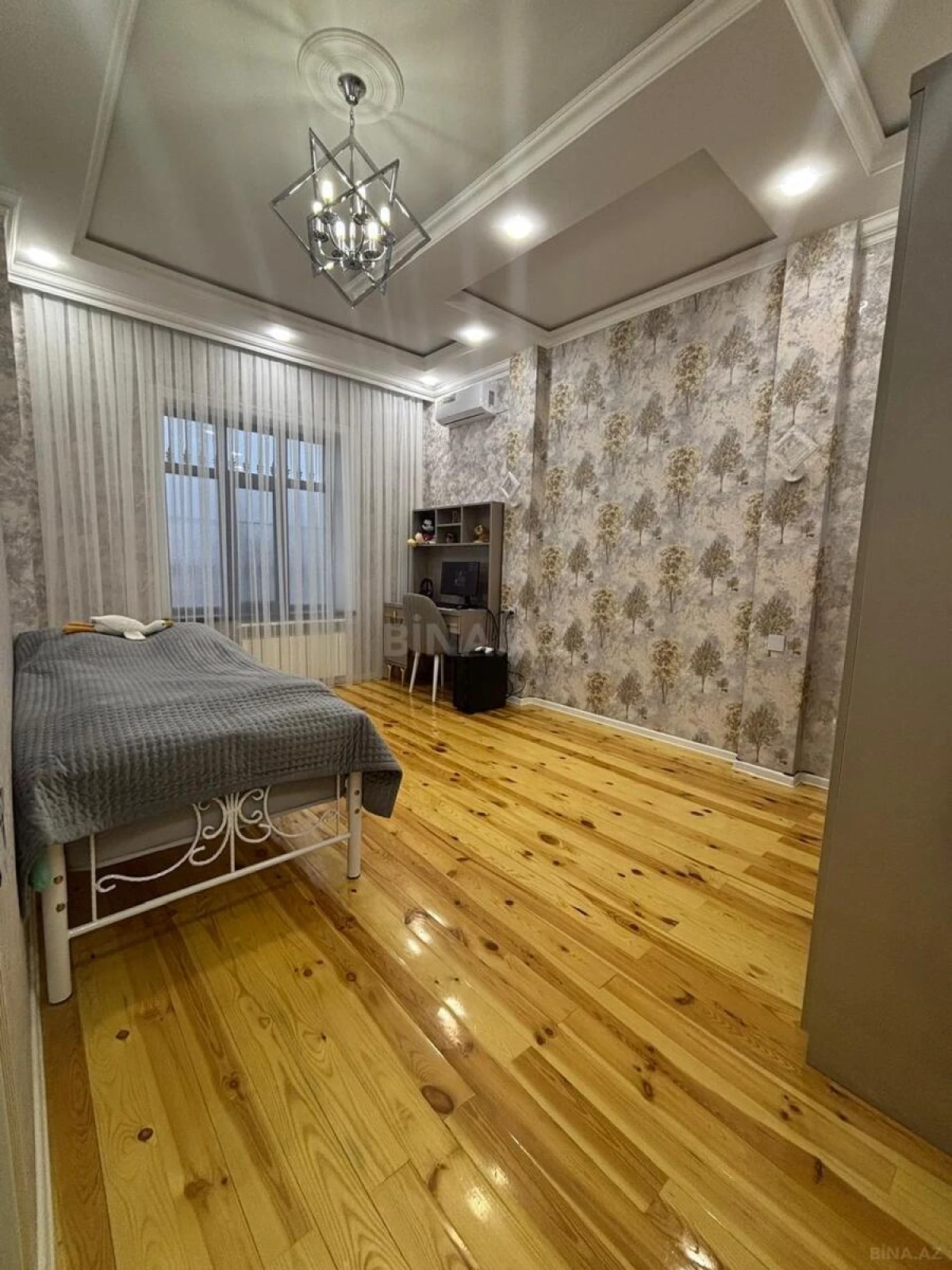 Satılır 6 otaqlı həyət evi 226 m²