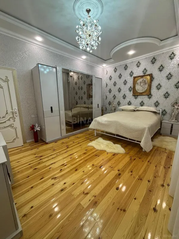 Satılır 6 otaqlı həyət evi 226 m²