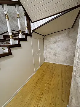 Satılır 6 otaqlı həyət evi 226 m²