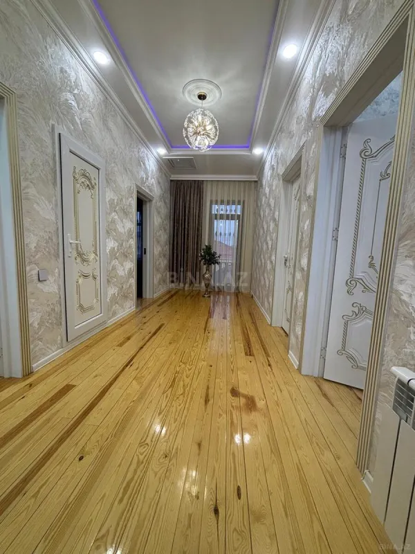 Satılır 6 otaqlı həyət evi 226 m²