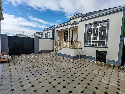 Satılır 4 otaqlı həyət evi 120 m²