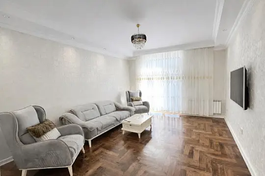 Kirayə verilir 2 otaqlı mənzil 95 m² — Bakı, Yeni Günəşli 2 otaq 95.00 m²