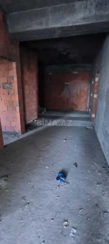 Satılır 3 otaqlı mənzil 140 m²