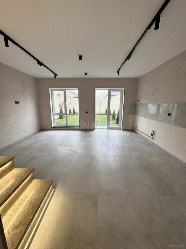 Satılır 4 otaqlı həyət evi 105 m²