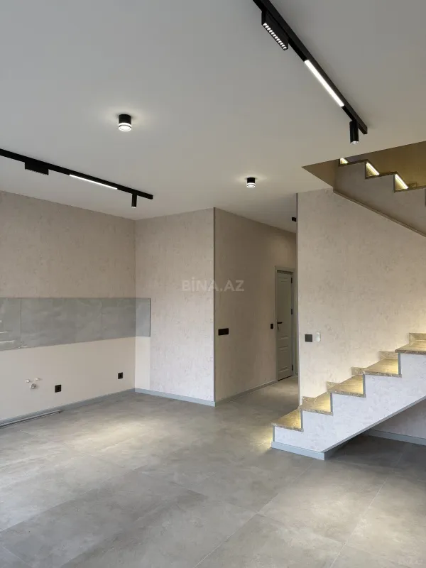 Satılır 4 otaqlı həyət evi 105 m²