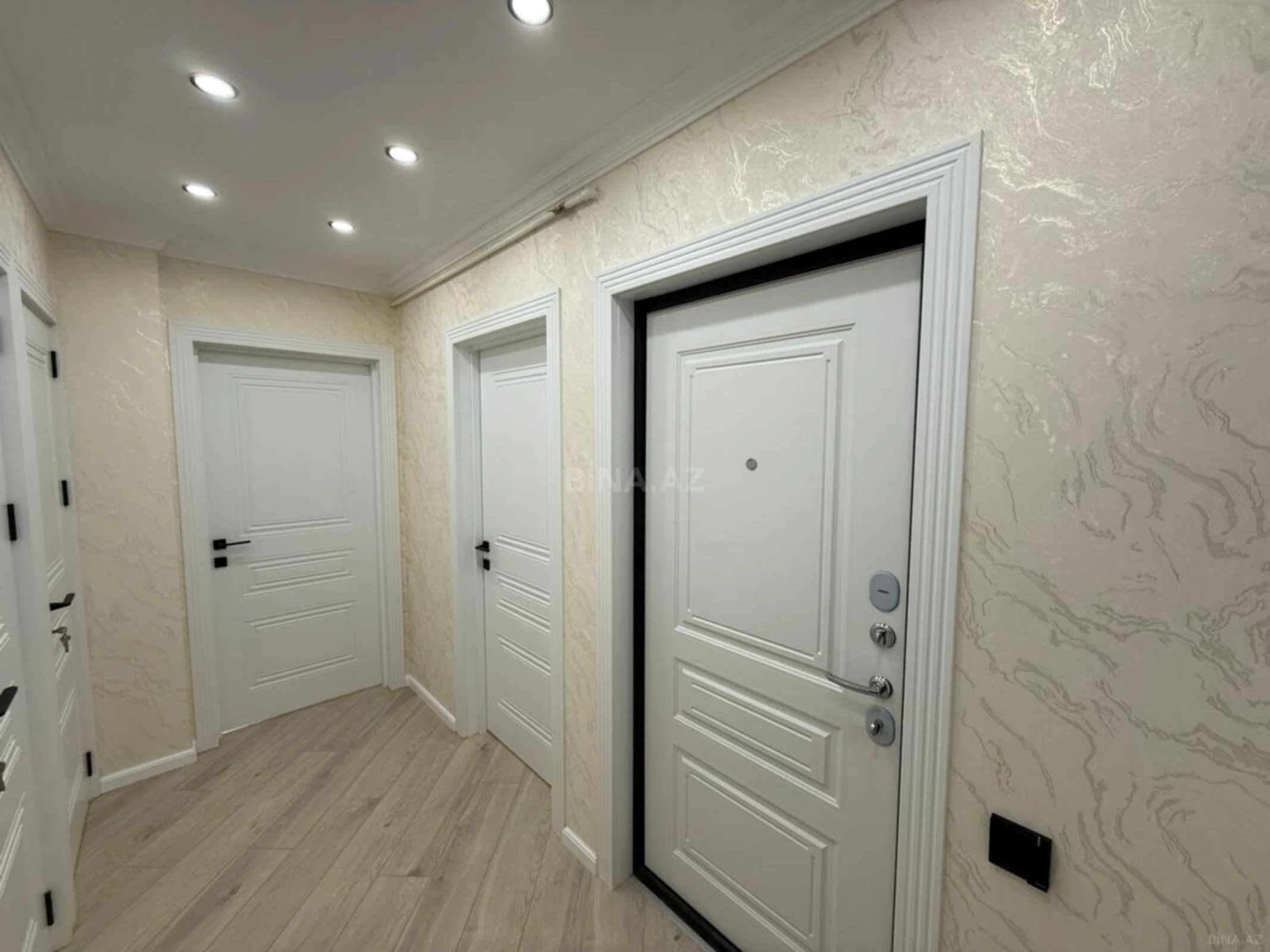 Satılır 2 otaqlı mənzil 60 m²