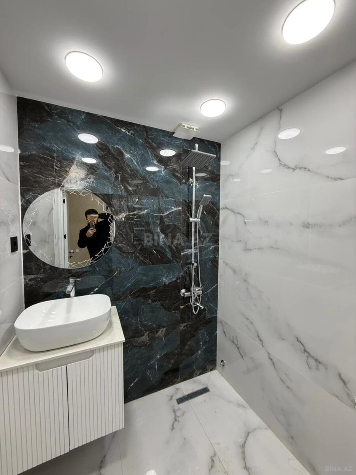 Satılır 2 otaqlı mənzil 60 m²