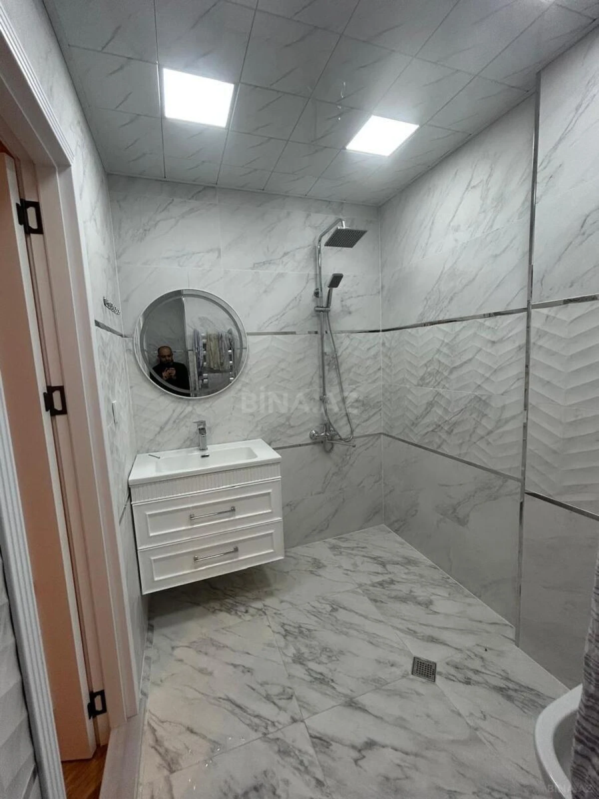 Satılır 3 otaqlı mənzil 112 m²