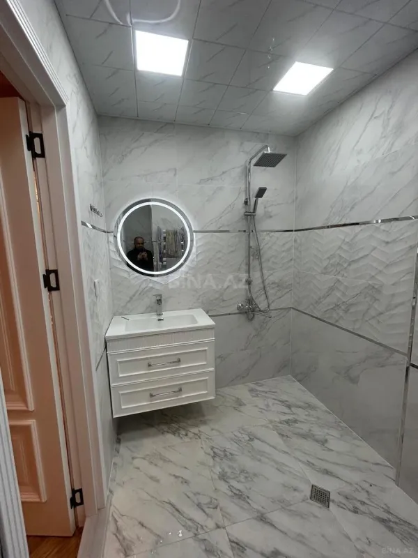 Satılır 3 otaqlı mənzil 112 m²