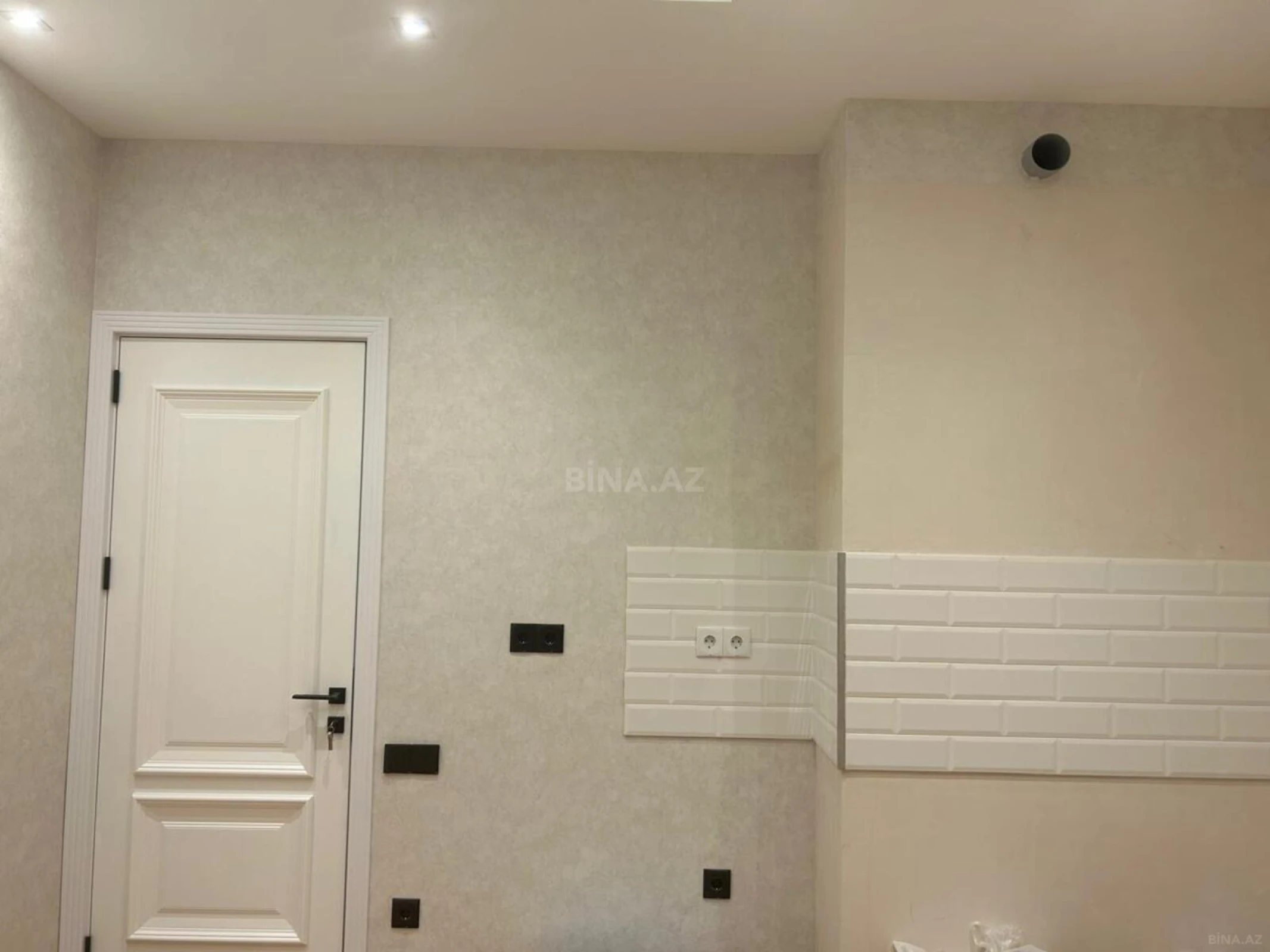 Satılır 3 otaqlı mənzil 112 m²
