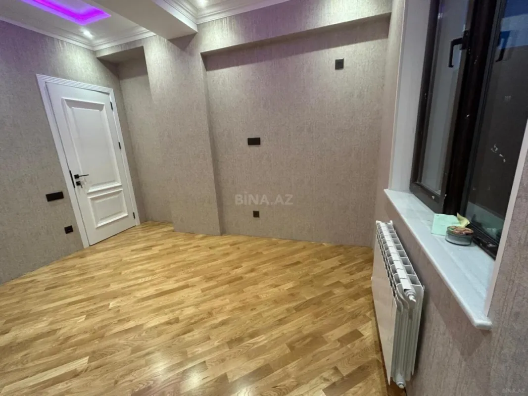 Satılır 3 otaqlı mənzil 112 m²