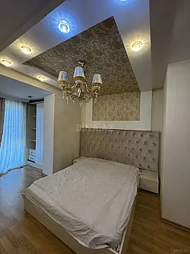 Kirayə verilir 4 otaqlı mənzil 110 m²