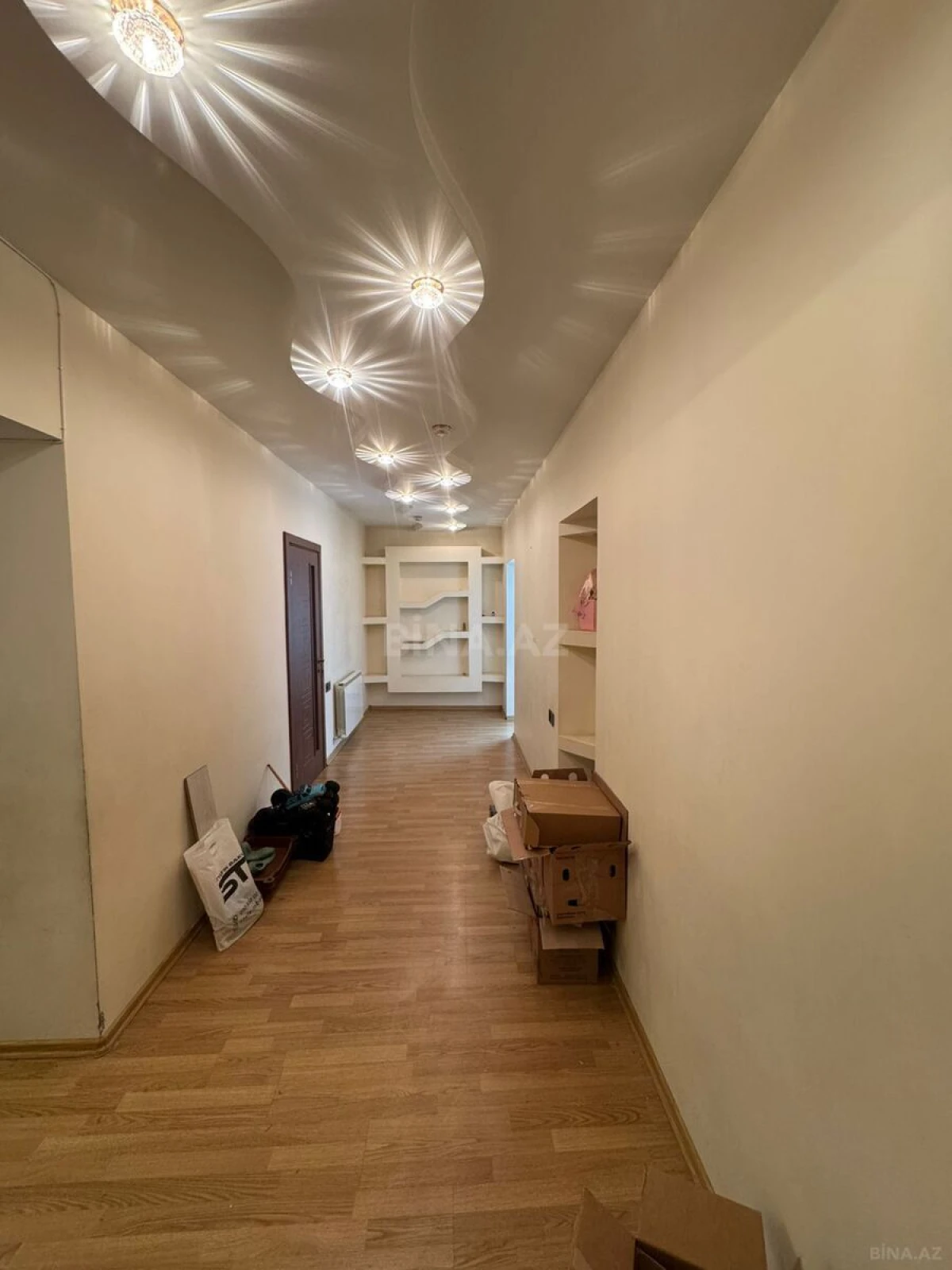 Kirayə verilir 4 otaqlı mənzil 110 m²