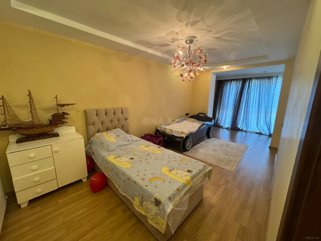 Kirayə verilir 4 otaqlı mənzil 110 m²