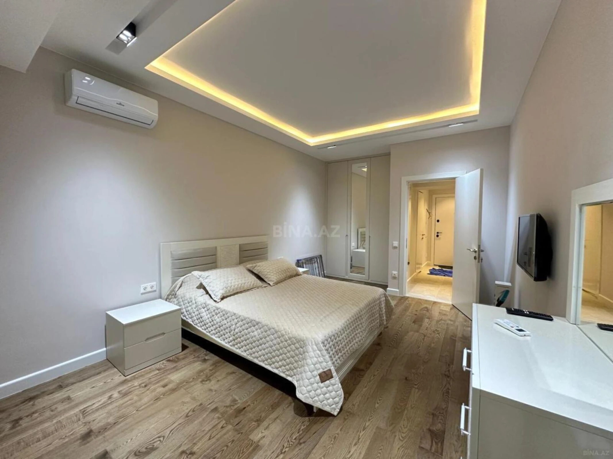 Kirayə verilir 2 otaqlı mənzil 65 m²